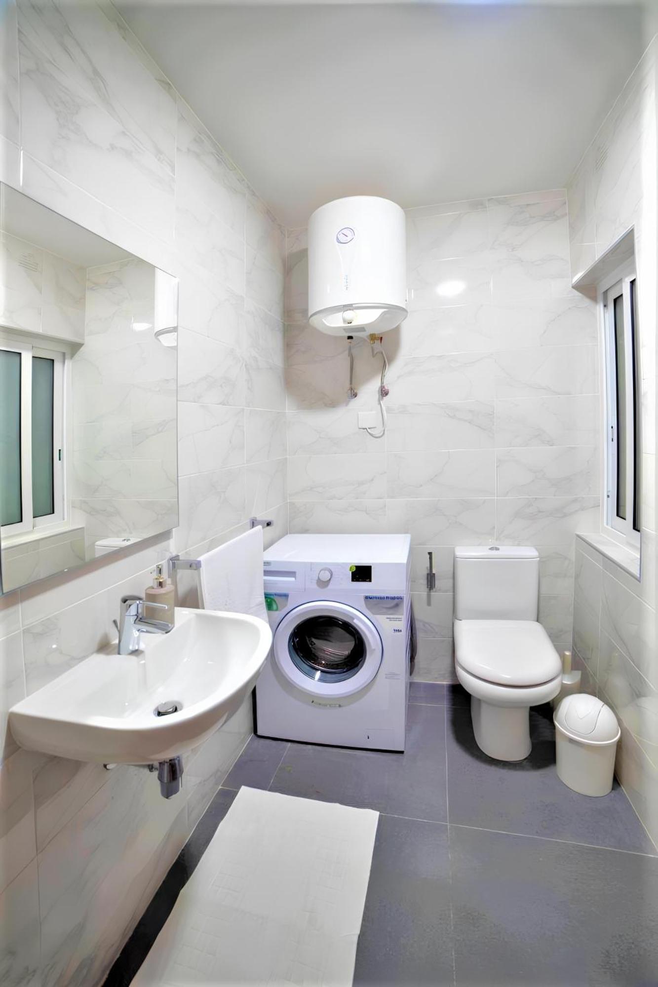 Elise Apartments グジラ エクステリア 写真