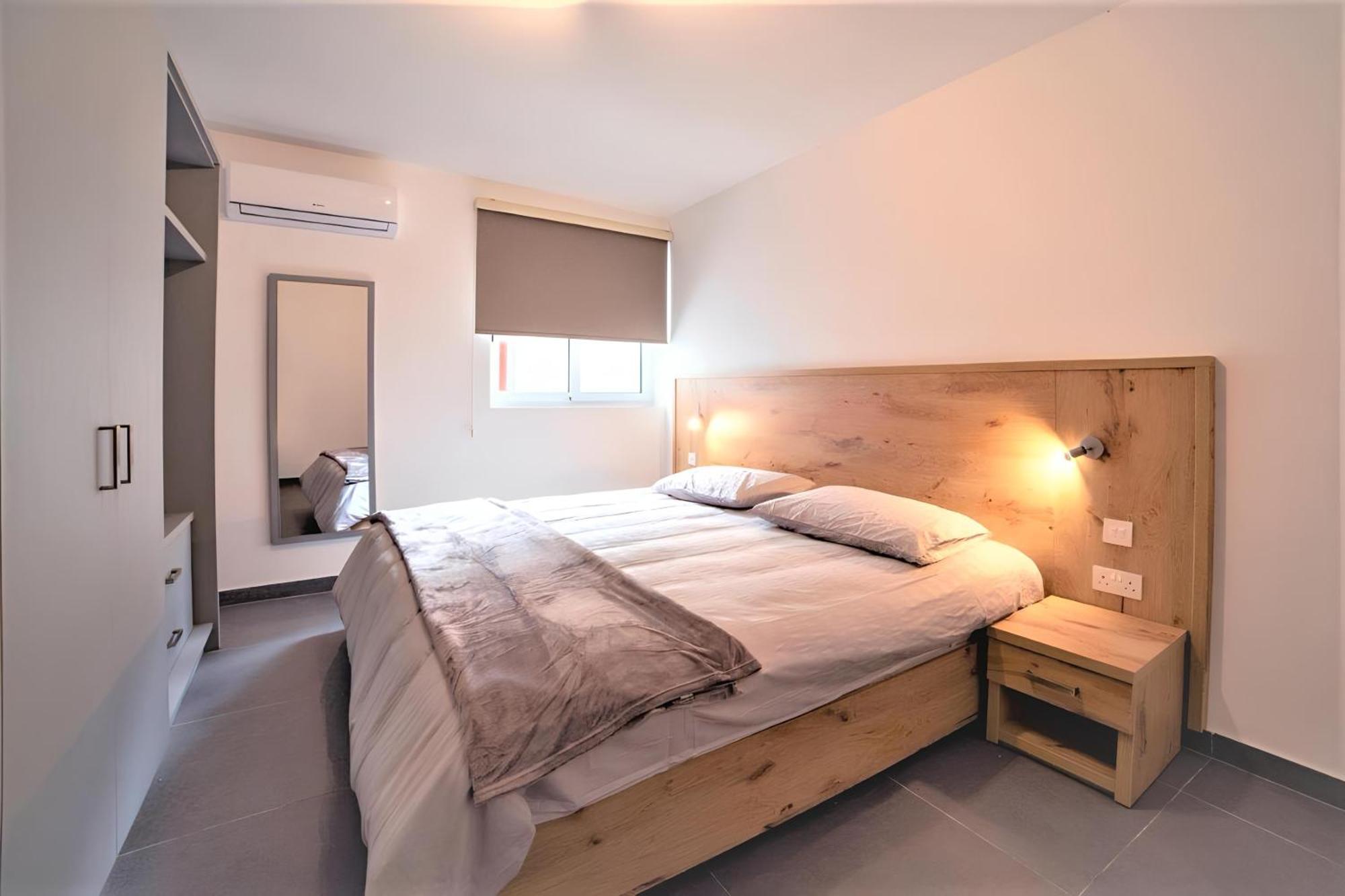 Elise Apartments グジラ エクステリア 写真